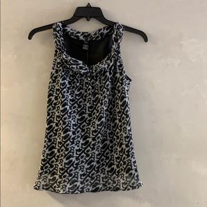 Jules & Leopoldo top